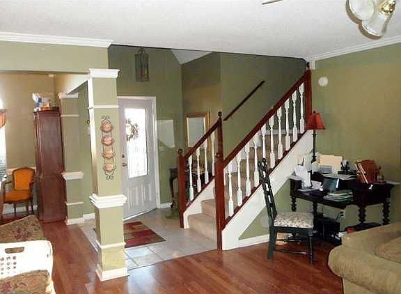 2nd image of 4525 Meadow Cliff Dr