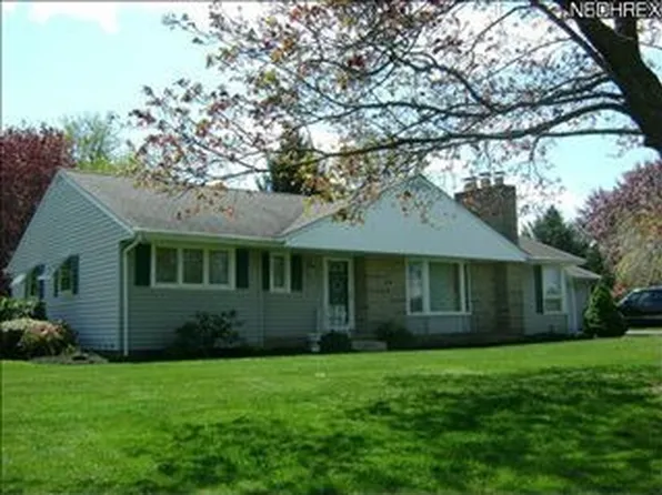 60 Greenridge Dr, Geneva, OH 44041