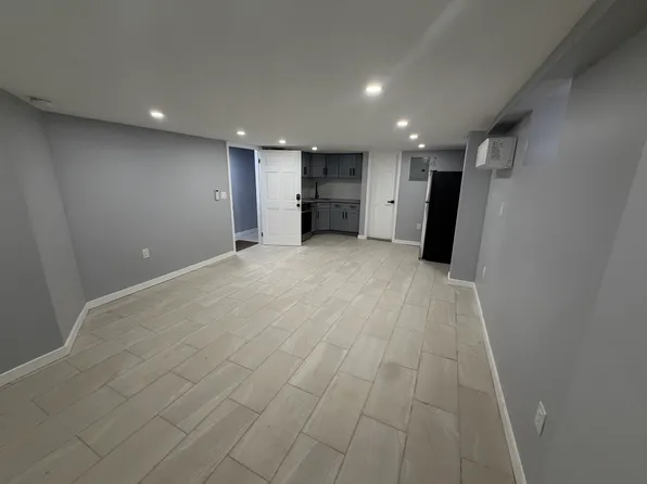 (undisclosed Address), Bronx, NY 10472