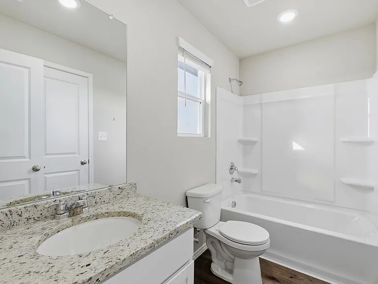 522 Abigail Aly — Photo 15