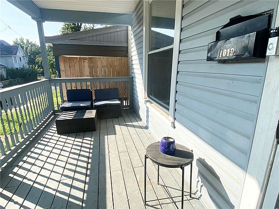 2nd image of 1019 Leishman Ave