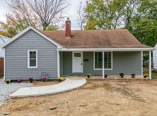 2252 Rockefeller Rd, Wickliffe, OH 44092