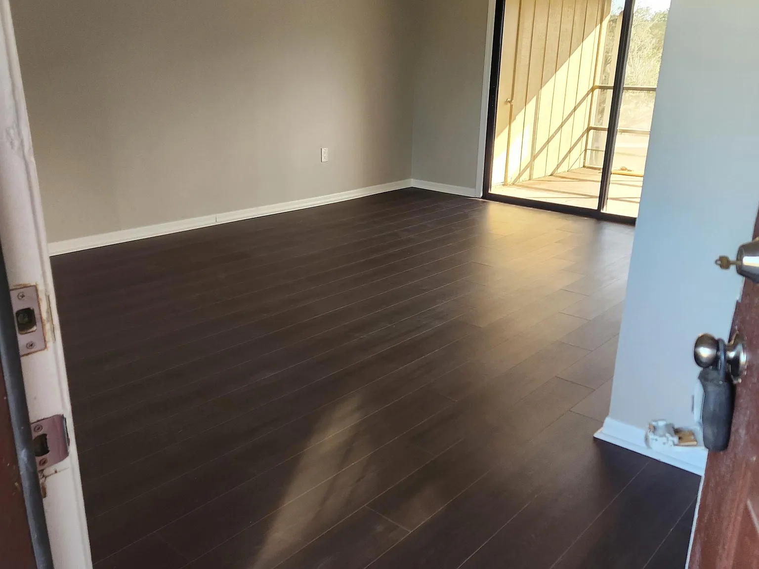 2 bed, 840 sqft, $1,200 — Photo 3