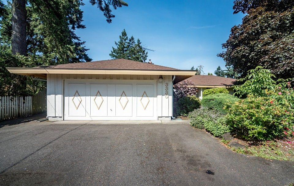 1st image of 3330 Scenic Dr
