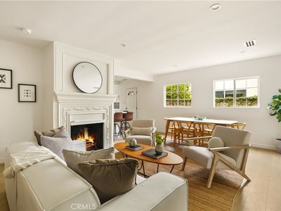14519 Addison St, Sherman Oaks, CA, 91403