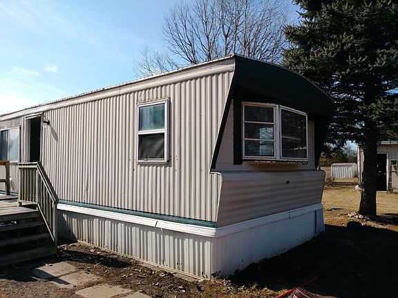 2nd image of 4649 S Pine Ave