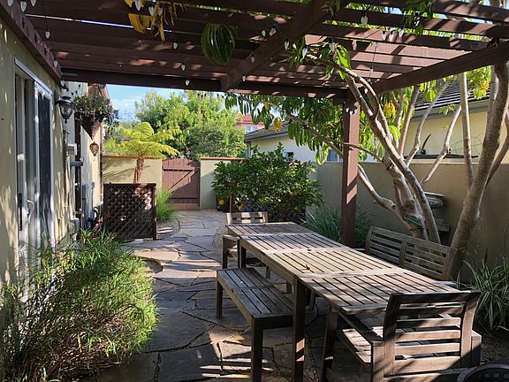Patio off guest suite (side-yard)