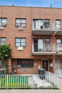 3434 10th St, Long Island City, NY, 11106
