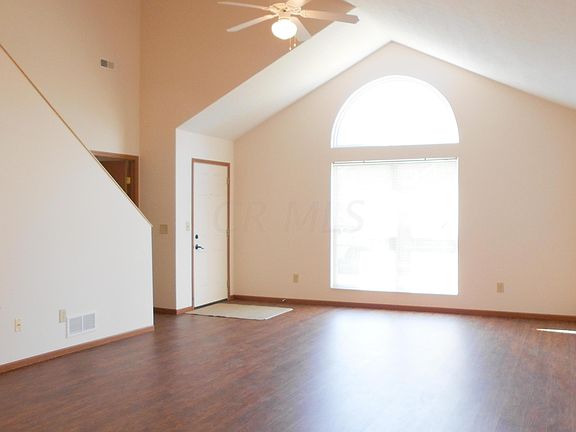 5th image of 1353 Amberlea Dr W