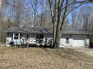 627 S Stockton Rd, Harrisville, MI 48740