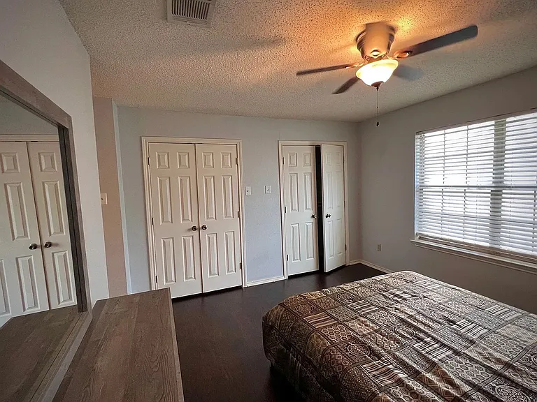 1353 S 11th St #C16 — Photo 15