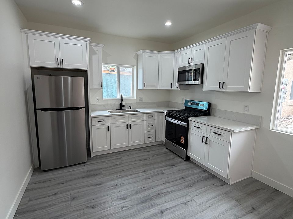 1st image of 3687 44th St
