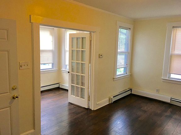 5th image of 230 Ward Pl #2