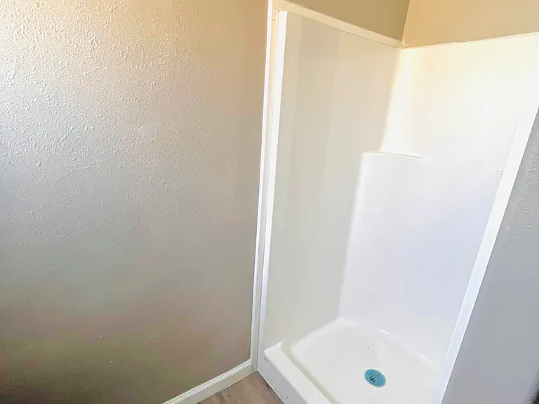 102 S Holland Ave #10 — Photo 4