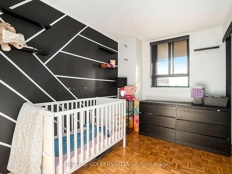 475 Laurier Ave W #907 — Photo 17