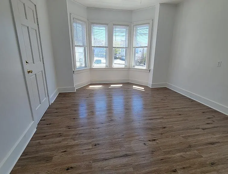 2-121 Choate St #2 — Photo 2