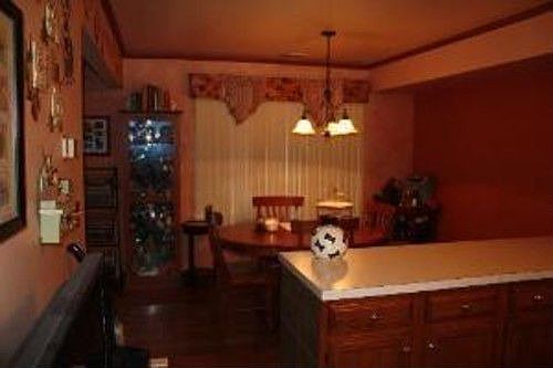 5th image of 901 Lauren Ct