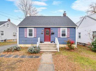 279 Knapps Hwy, Fairfield, CT 06825