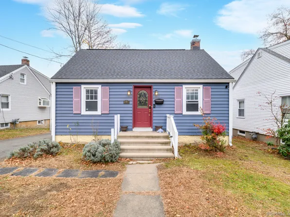 279 Knapps Highway, Fairfield, CT 06825