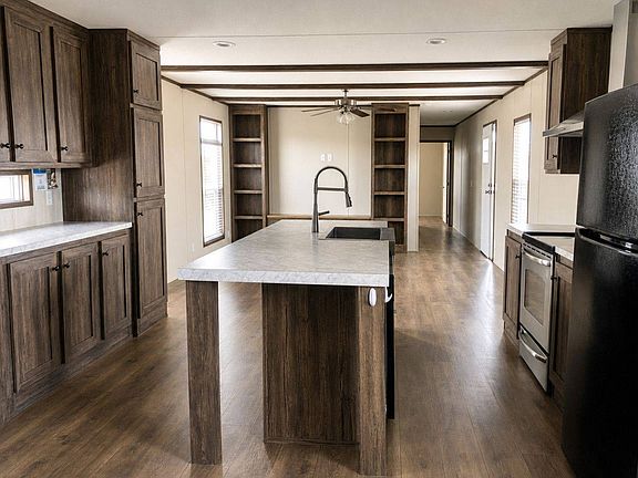 2nd image of 124 Croghan St #198