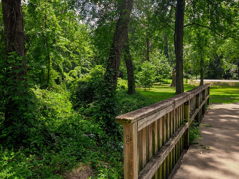 Franklin Park At Greenbelt Station — Photo 4