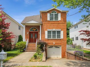 451 Flint St, Staten Island, NY