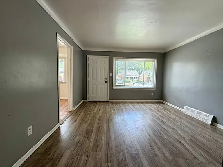 7340 Stout St — Photo 5