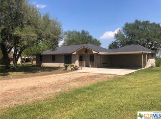 429 W County Road 304, Edna, TX 77957