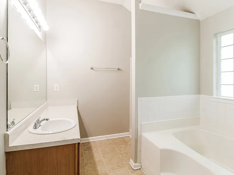 429 Grier Dr — Photo 12