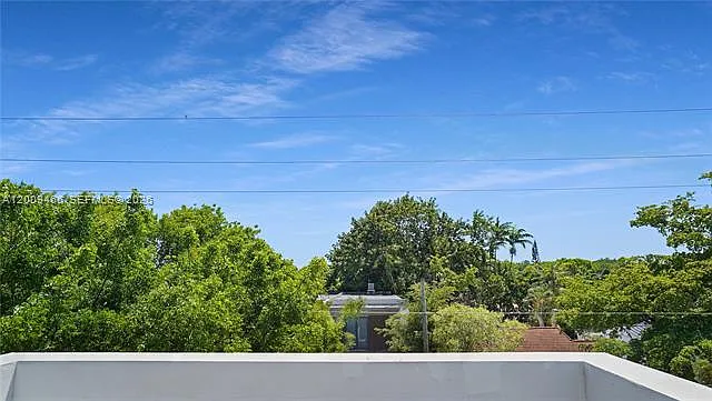 1371 SW 22nd Ter — Photo 40
