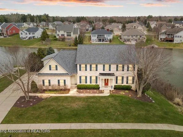 12705 Warm Creek Dr, Dewitt, MI 48820