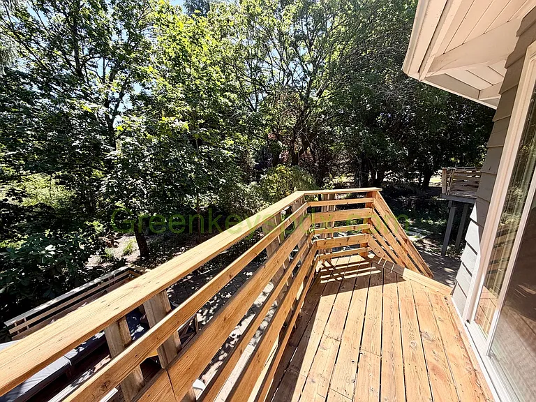 2230 SW Caldew St — Photo 17
