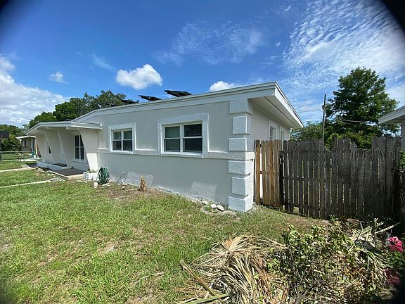 4th image of 7407 Hager Way