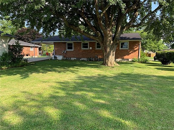 2nd image of 869 Pool Ave