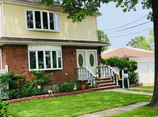1520 Brunswick Pl, Elmont, NY 11003