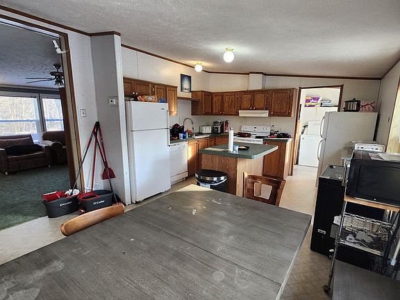 5th image of 25865 Walleye Dr