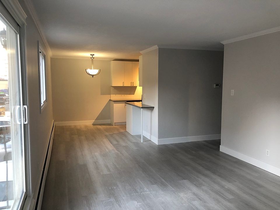 1st image of 10165 113th St NW #207