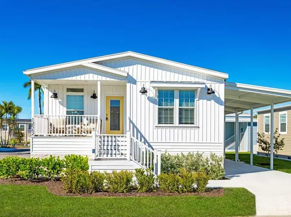 12562 Coconut Dr, Fort Myers, FL 33908