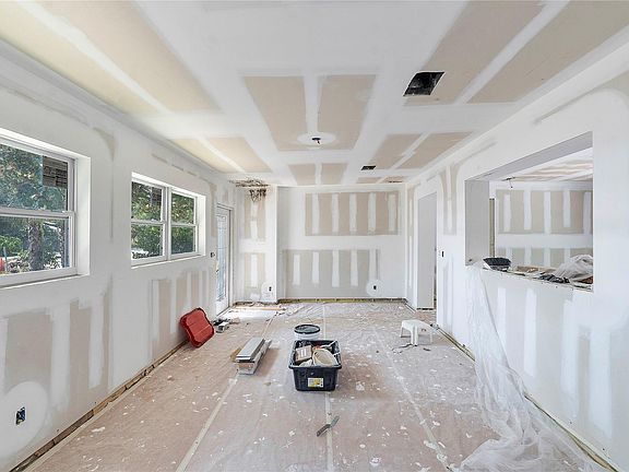 5th image of 1341 SW 25th Avenue