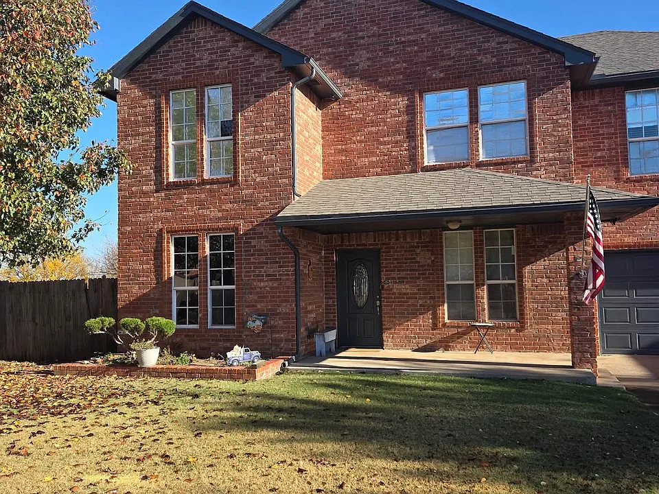 4724 Roche Dr