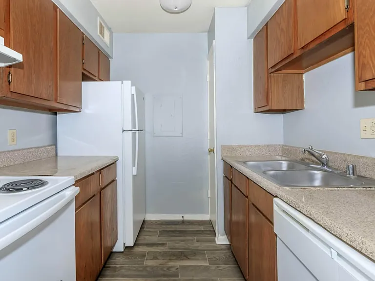 3100 Hamilton Ave — Photo 3