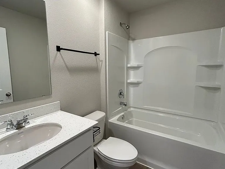 12660 S 204th Ave — Photo 37