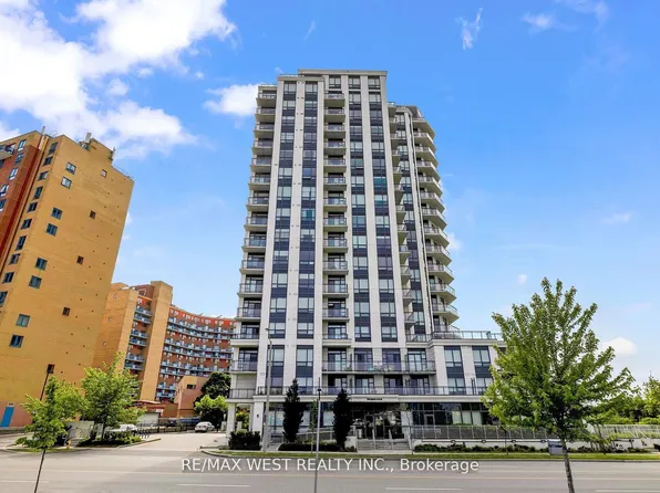 840 Queens Plate Dr, Toronto, ON