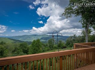 130 Summit Trl, Banner Elk, NC 28604