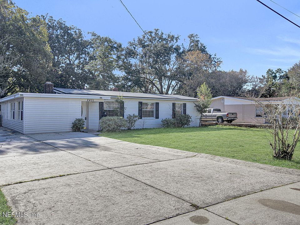 1st image of 2431 LAKE LUCINA Drive N