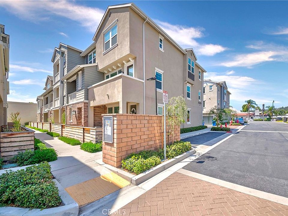 1st image of 16426 Whittier Blvd #5