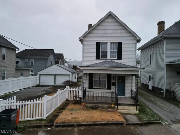 408 15th St, Wellsville, OH 43968