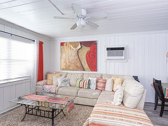 5th image of 3270 E Palm Drive