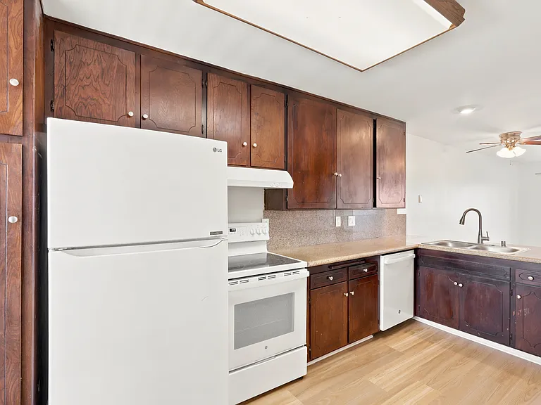 1111 Seacoast Dr #46 — Photo 5