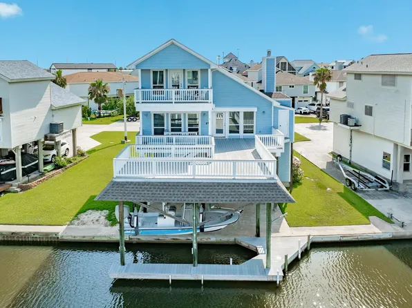 325 Admiral Cir, Tiki Island, TX 77554